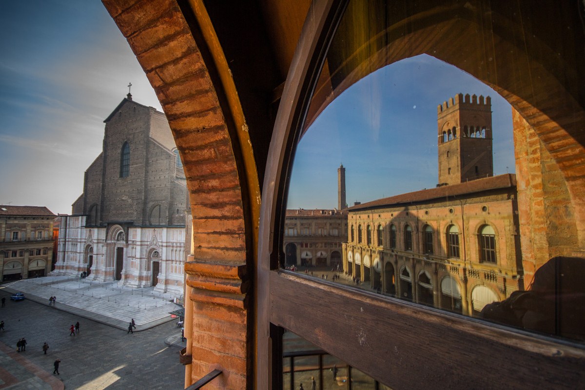 Piazza Maggiore Copyright Comune di Bologna Piazza Maggiore Copyright Comune di Bologna